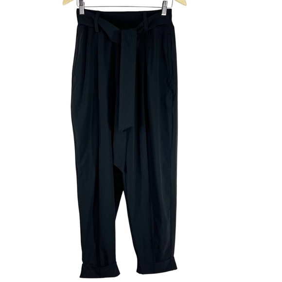 ATHLETA Lightweight Black Taper Leg Paper Bag Waist with Belt Size 6 - Picture 1 of 7